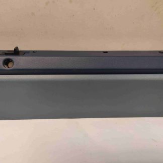 Nissan Cedric ovenverhoilun osa