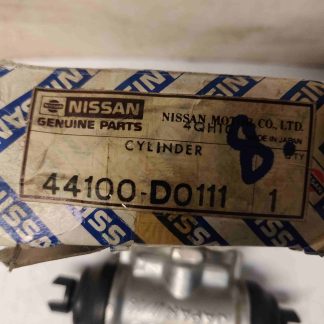 Nissan jarrusylinteri 44100-D011 ALKUPERÄISOSA
