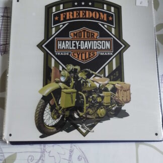 Harley Davidson peltikyltti nro 8.