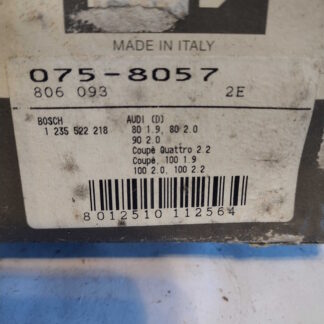 KW 075-8057 VJ:n kansi sopii Audi Quatro