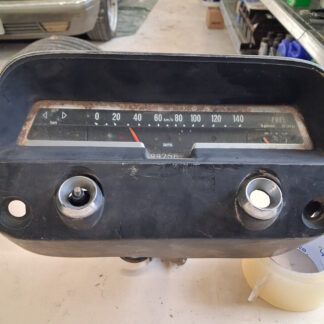 Hillman imp henkilöauton mittaristo